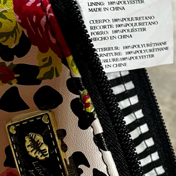 NWT Luv by Betsey Johnson Leo Red LB Double crossbody bag w/ Heart ♥️ keychain - Picture 13 of 16